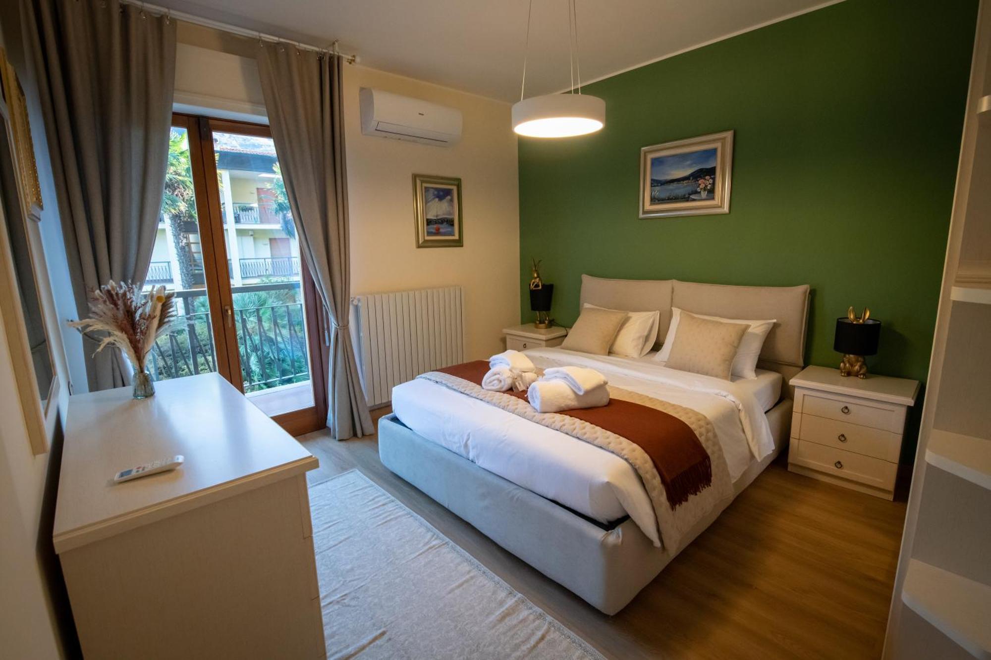Residenza Lago Sereno Porto Ceresio Zewnętrze zdjęcie